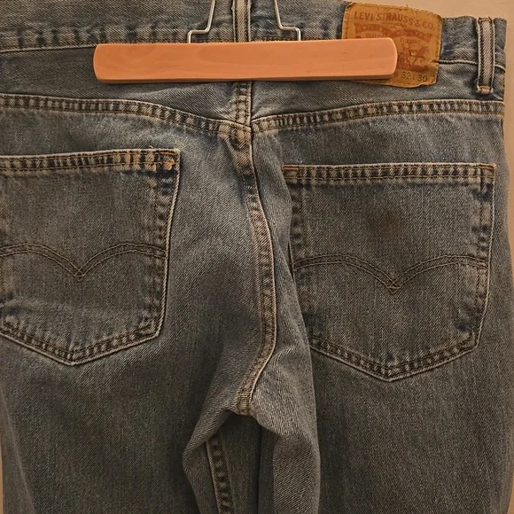 Levis 550 Jeans - Picture 8 of 12